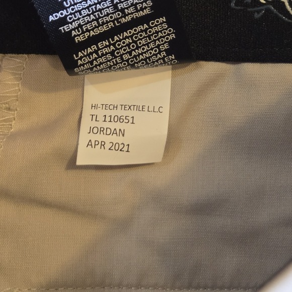 NWT GREG NORMAN Men's 32 X 34 Golf Pants Light Khaki Flat Front Microfiber - Picture 11 of 11